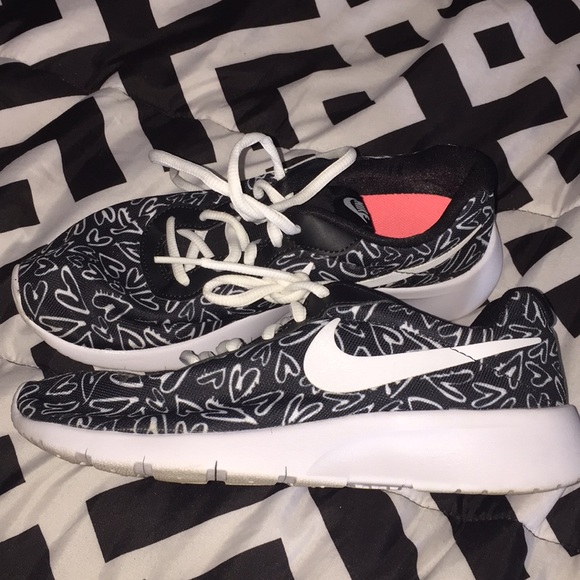 Nike Shoes - Black and white Nike with heart pattern